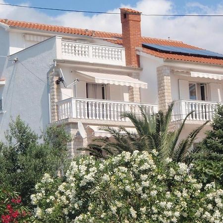 ראב Apartments Vuksan מראה חיצוני תמונה