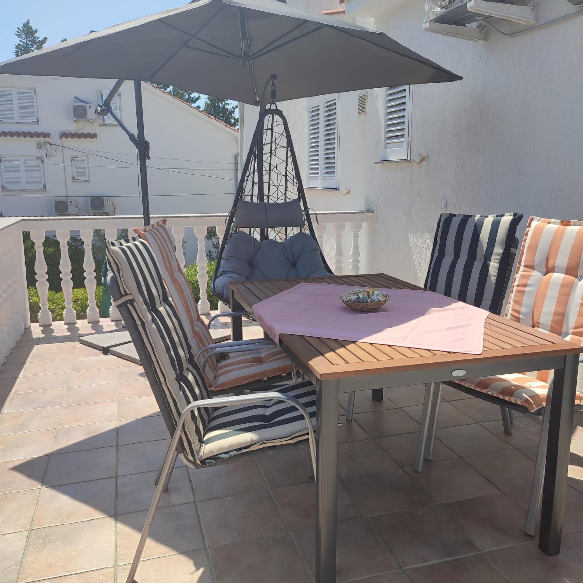 ראב Apartments Vuksan מראה חיצוני תמונה